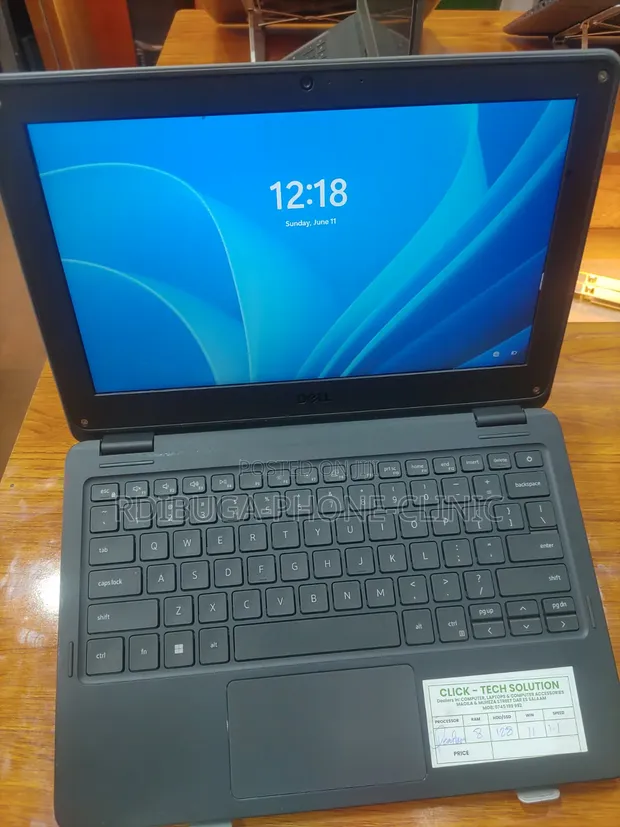 Dell Latitude 3120 Laptop 8GB RAM, 128GB SSD - 1