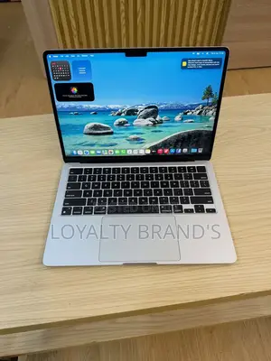 Apple MacBook Air 2022 M2 8GB RAM 256GB SSD