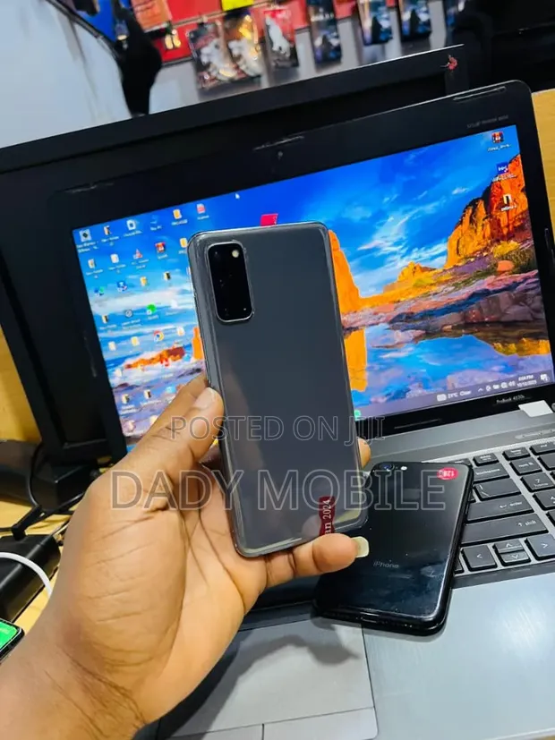 Samsung Galaxy S20 128GB Gray - 1