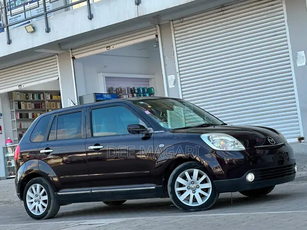 Mazda Verisa 2006 Maroon - 1