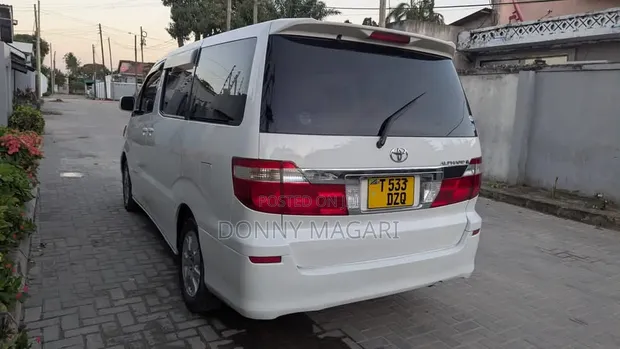 Toyota Alphard 2004 White - 1