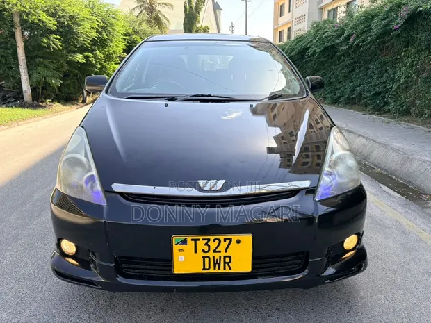 Toyota Wish 2004 Black - 1