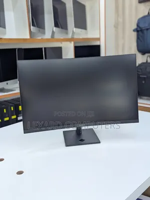 HP Omen 32c Curved Gaming Monitor