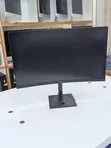 HP Omen 32c Curved Gaming Monitor - 5