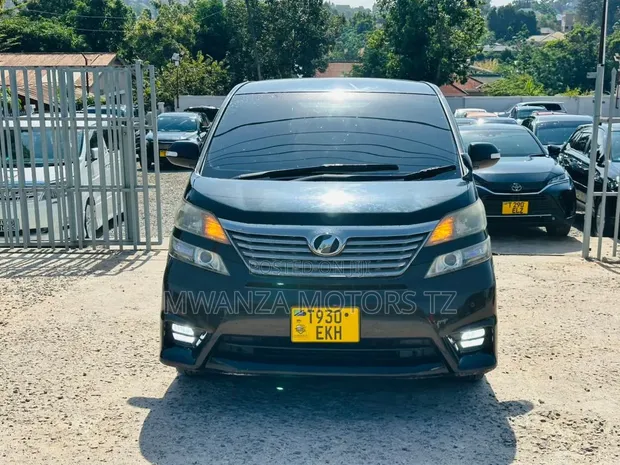 Toyota Alphard 2011 Black - 1