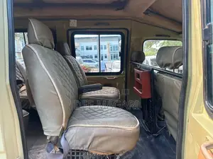 Toyota Land Cruiser 2006 Beige
