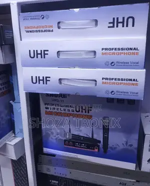 Shure URD-11 Professional UHF Wireless Microphone