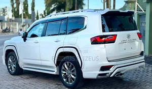 New Toyota Land Cruiser ZX 2025