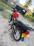Honda XL 125 2025 Nyekundu - 5