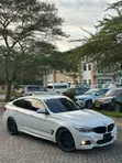 BMW 3 Series 320i RWD 2013 White - 1