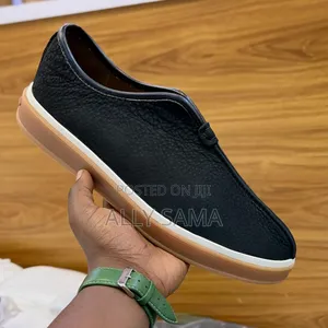 Viatu vya Wanaume Clarks Loafers - Ngozi Safi