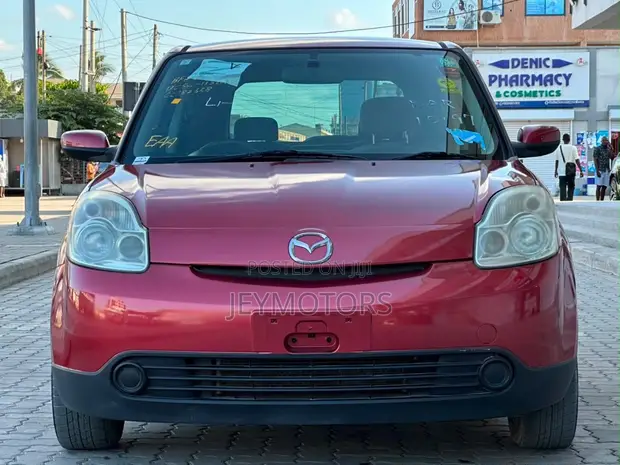 Mazda Verisa 2005 Maroon - 1