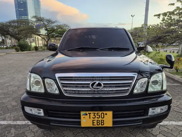 Lexus LX 470 Sport Utility 2004 Nyeusi - 1