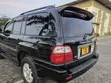 Lexus LX 470 Sport Utility 2004 Nyeusi - 2