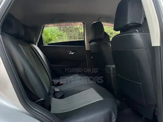 Nissan Dualis 2010 Silver - 1