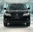 Mitsubishi Outlander 2006 Nyeusi - 1