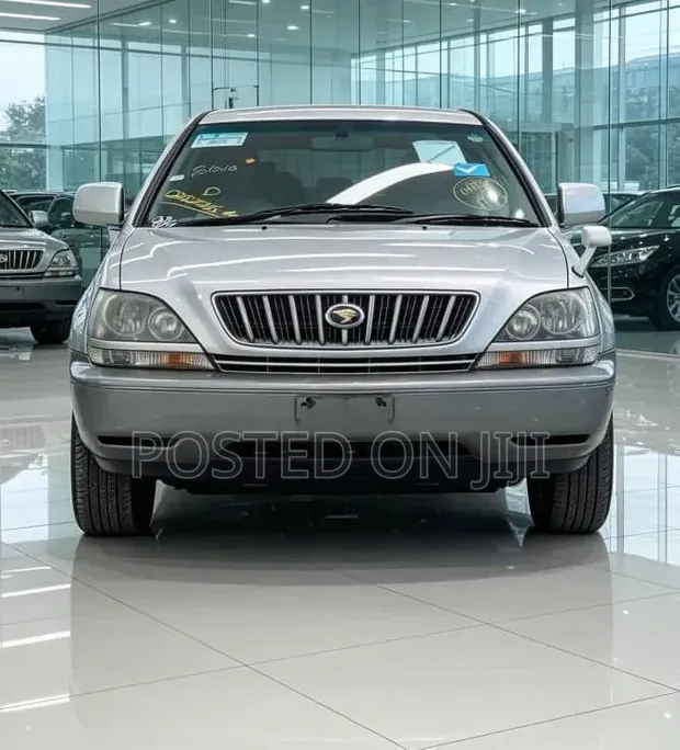 Toyota Harrier 2001 Silver - 1