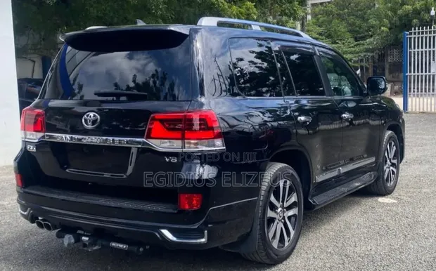 Toyota Land Cruiser ZX 2016 Black - 1
