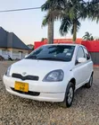 Toyota Vitz 2002 White - 4