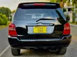 Toyota Kluger 2004 Nyeusi - 2