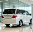 Toyota Alphard 2009 - 2