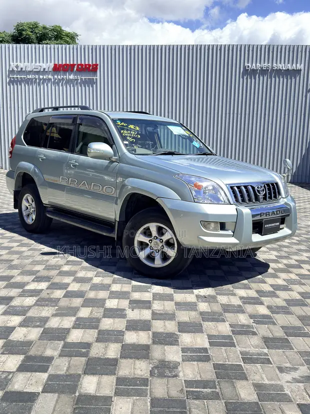 Toyota Land Cruiser Prado 2002 Silver - 1