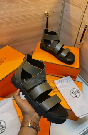 Hermès Brand Sandals with Thick Durable Sole