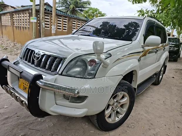 Toyota Land Cruiser Prado 2005 White - 1