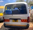 Toyota HiAce 2000 White - 4