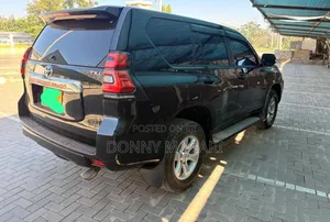 Toyota Land Cruiser Prado 150 2012