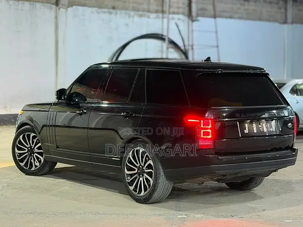 Land Rover Range Rover Vogue 2016 Black - 1