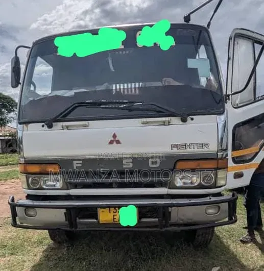 Mitsubishi Fuso Tipper Truck (2004) - 1
