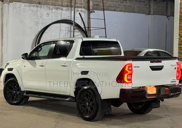 Toyota Hilux GR 2022 - 1