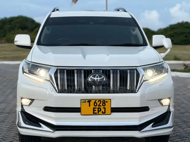 2022 Toyota Land Cruiser Prado 150 - 1