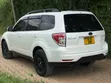 Subaru Forester 2009 White - 2