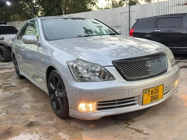 Toyota Crown Athlete 2006 Silver - 1