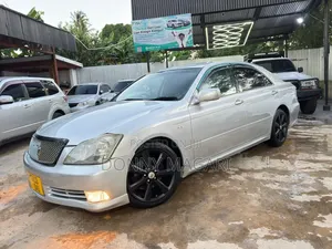 Toyota Crown Athlete 2006 Silver
