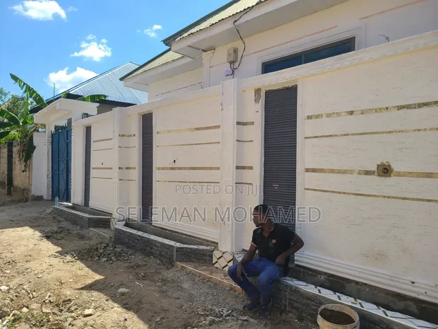 Furnished 4-Bedroom House for Sale in Biriani Real Estate, Chamazi - 1