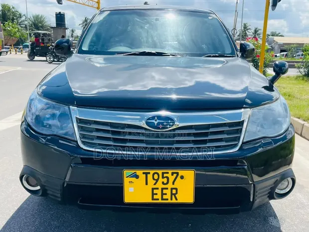 Subaru Forester 2009 Black - 1