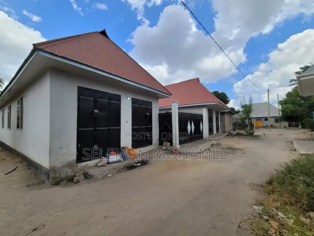 Furnished 12-Bedroom House for Sale in Biriani Real Estate, Chamazi - 1