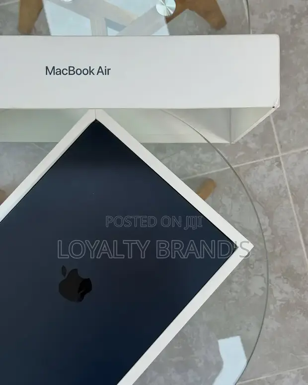 Apple MacBook Air 2025 M4 15" 512GB SSD 24GB RAM - 1