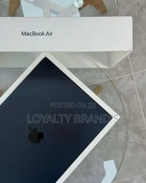 Apple MacBook Air 2025 M4 15" 512GB SSD 24GB RAM