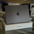 Apple MacBook Pro 2025 M5 14" 512GB SSD 16GB RAM - 2