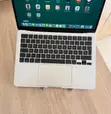 Apple MacBook Air 2025 M4 13" 16GB RAM 256GB SSD - 1
