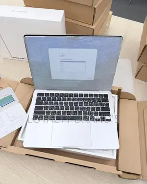 Apple MacBook Air 2025 M4 16GB RAM 256GB SSD