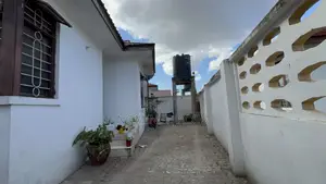 3 Bedroom House for Sale in Tabata Kimanga