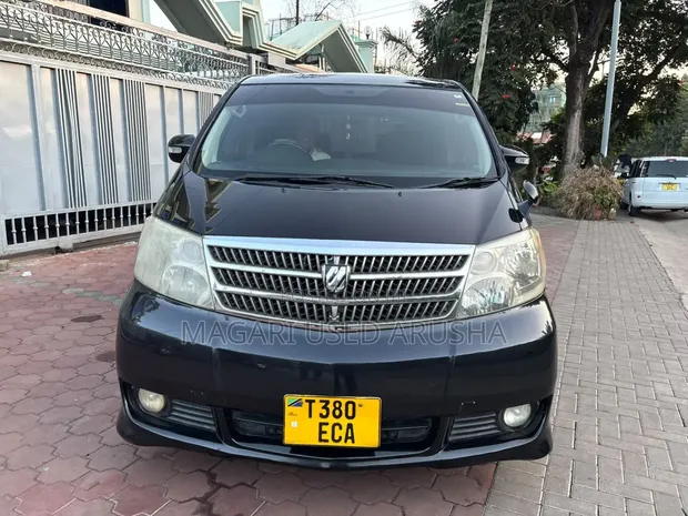Toyota Alphard 2004 Black - 1