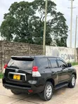 Toyota Land Cruiser Prado TX 2011 Black - 2
