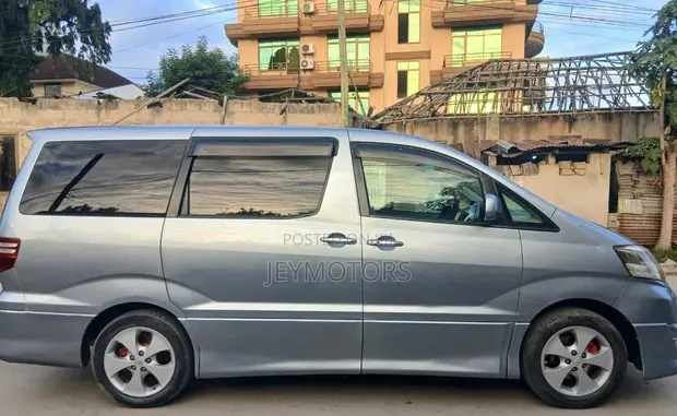Toyota Alphard 2006 Silver - 1