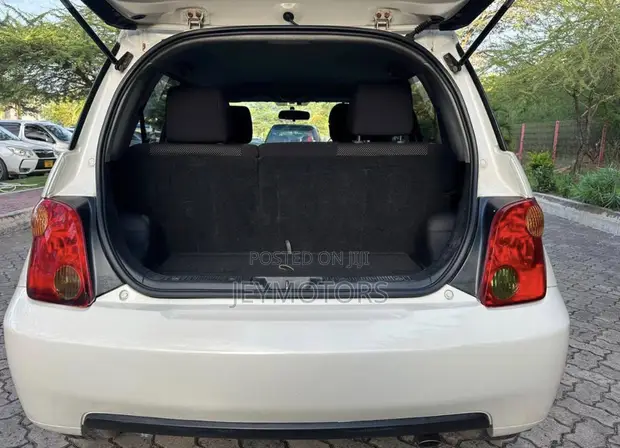 Toyota Premio 2004 - White - 1